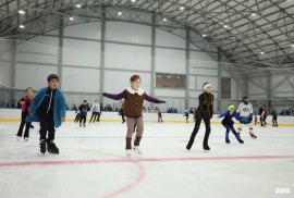 Bauyr Arena, Лёд, Хоккей с шайбой