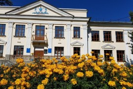 Средняя школа №13, Отдел образования по г. Усть-Ка, High school, School, 7-13 years old, 13-18 years old