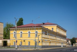 Западно-Казахстанский университет им. М. Утемисова, Высшее, 13-18 лет