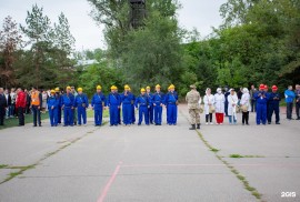 Almaty, детский футбольный клуб, С мячом, Футбол