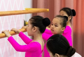 Ainalaiyn kids, ​центр творчества и спорта, С мячом, Футбол